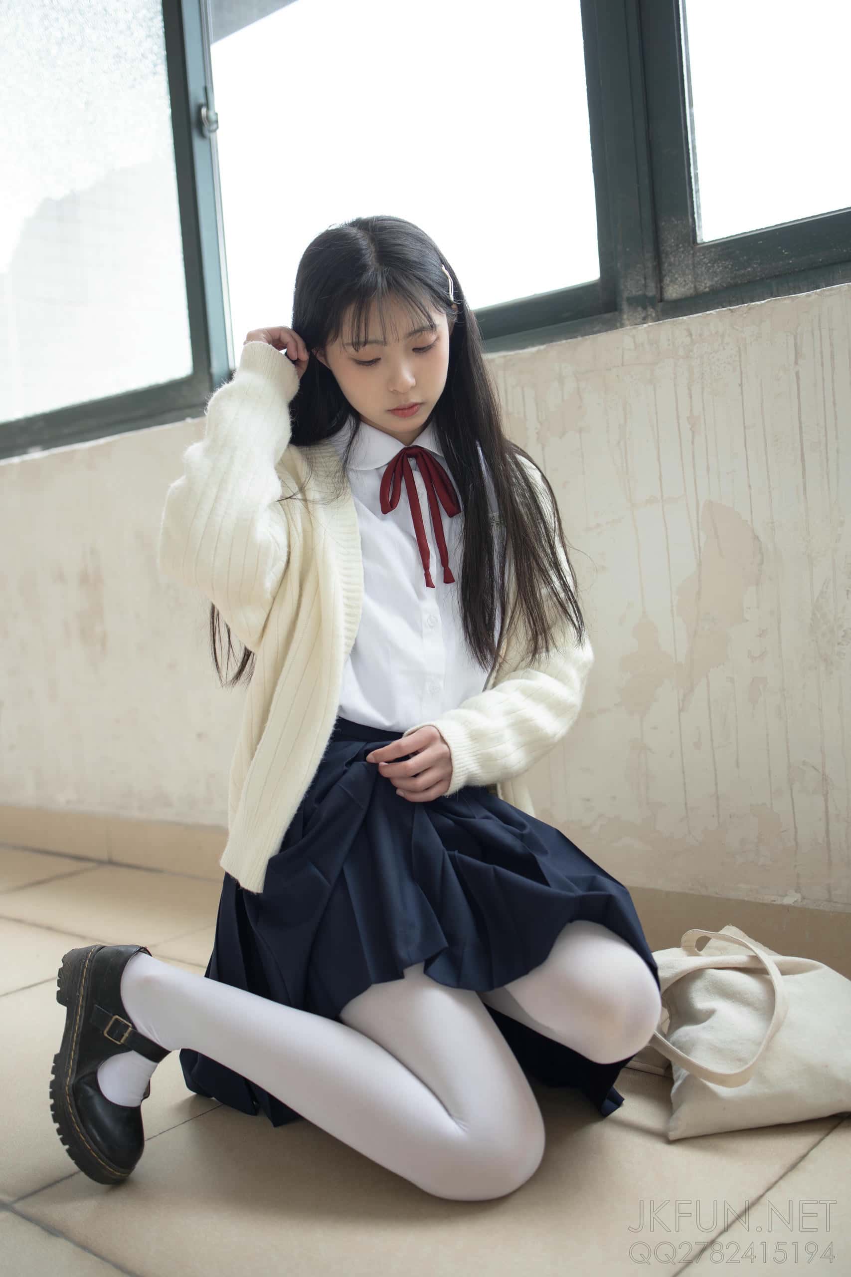 图片[3]-甜美可人的白丝姑娘【127P】J2555-蜜桃兔兔