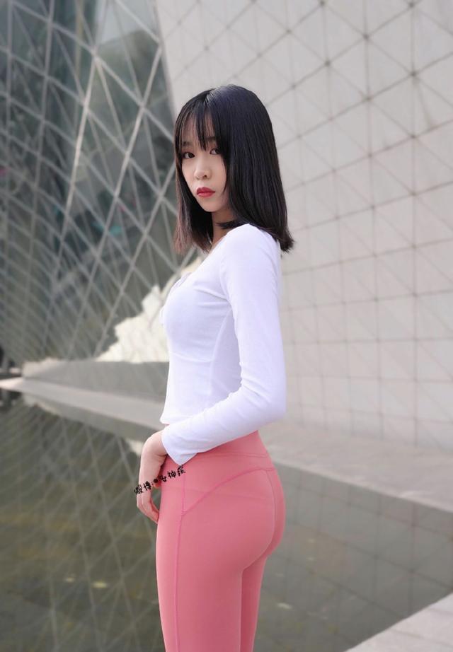图片[4]-粉色瑜伽裤年轻女孩 J1311 417P17V-14.9GB-蜜桃兔兔