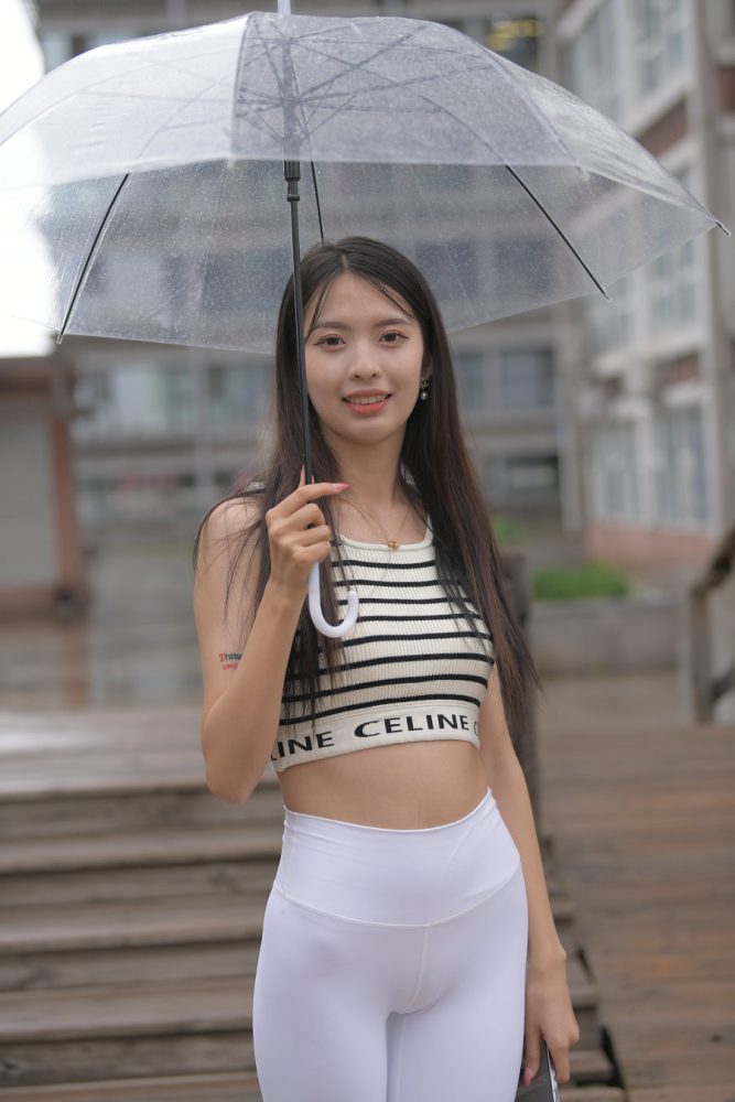 打伞的白色瑜伽裤女孩J2986 622P1V-22.06GB-蜜桃兔兔