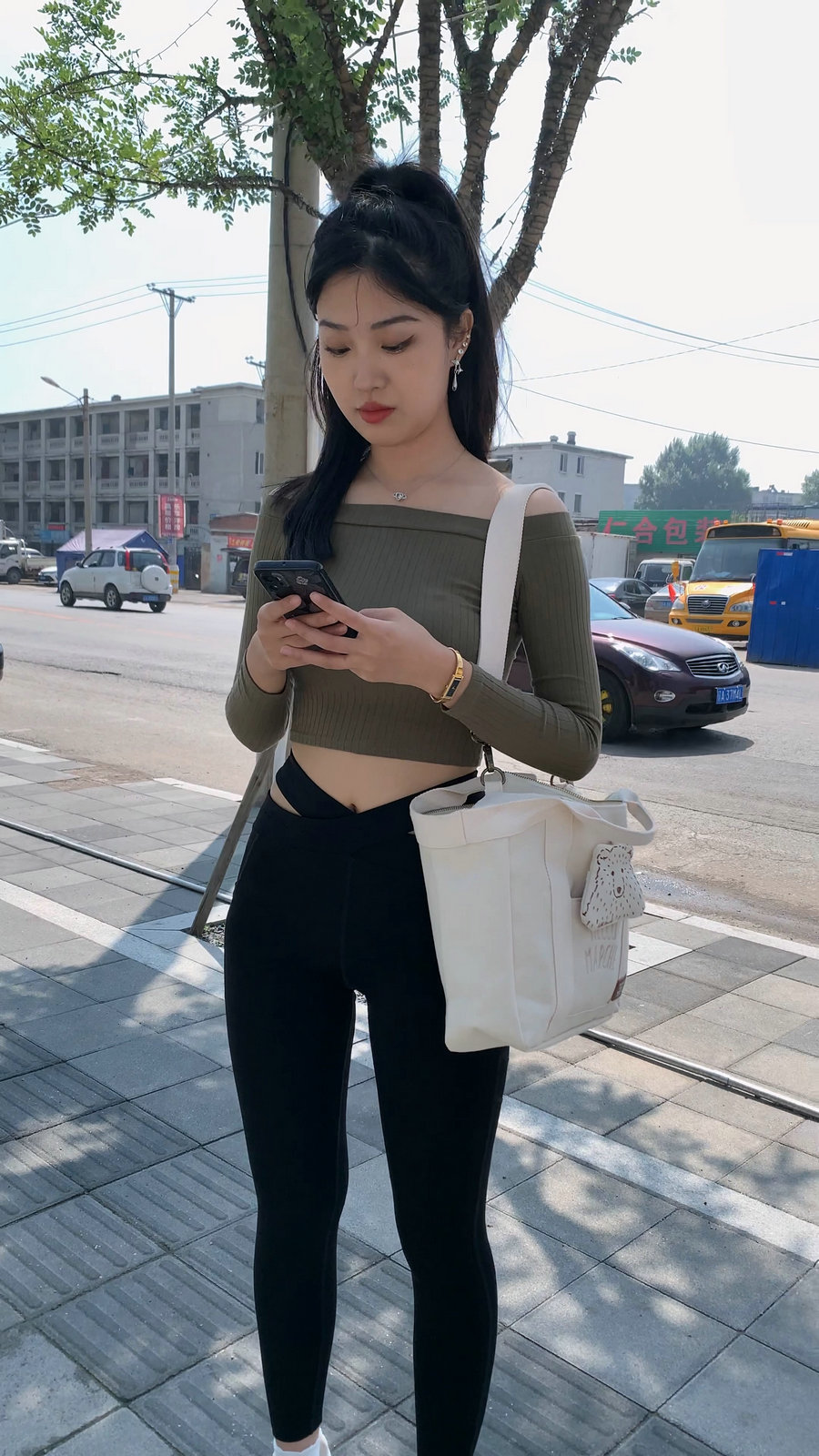 图片[1]-刚刚健身结束的高马尾瑜伽裤女孩J4111 MP4-8.97GB-蜜桃兔兔