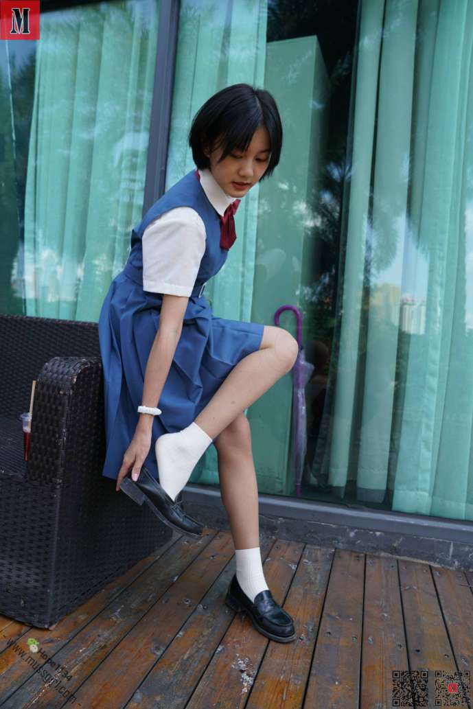 图片[3]-一副学生模样的短发姑娘【112P】20023-蜜桃兔兔