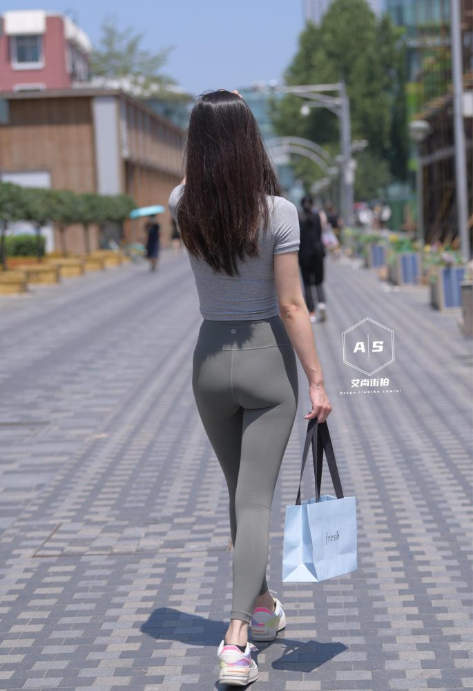 图片[1]-非常漂亮的瑜伽裤女孩J2192 501P1V-15.5GB-蜜桃兔兔