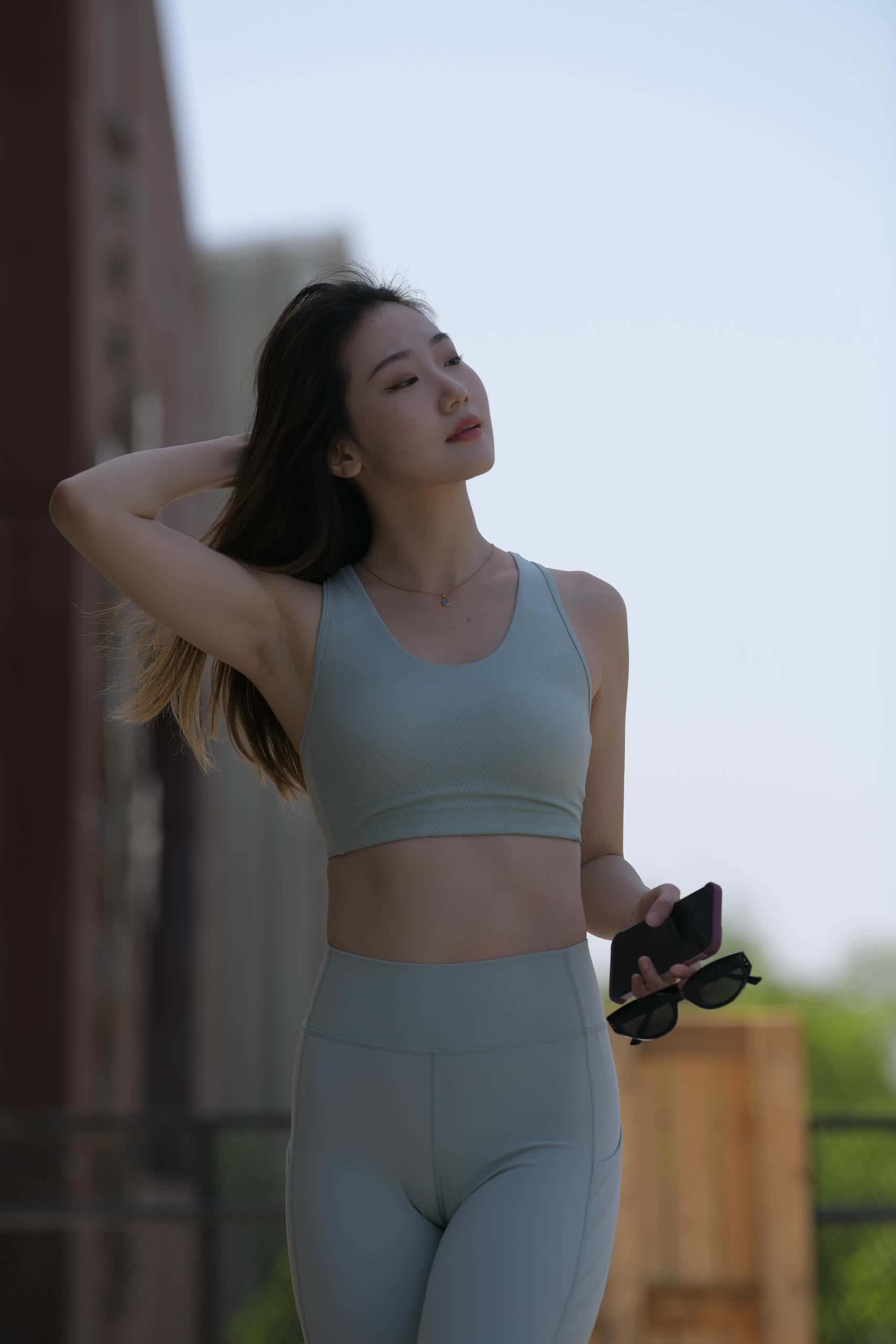 图片[4]-浅绿色瑜伽美女日常【743P】J6194-蜜桃兔兔