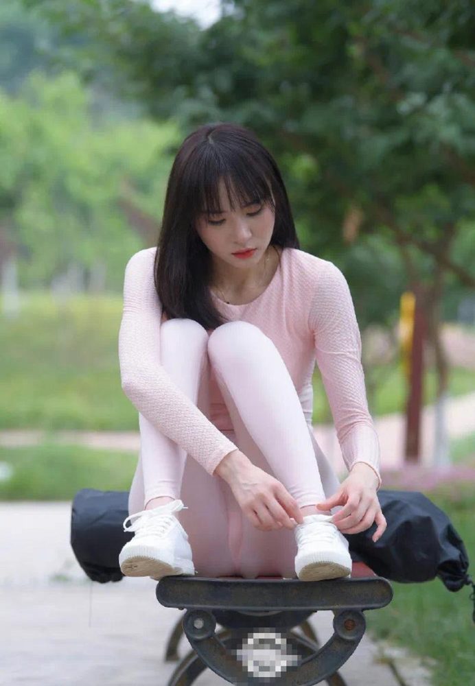 图片[4]-粉粉的瑜伽裤女孩太可爱了 J2090 854P1V-30.4GB-蜜桃兔兔