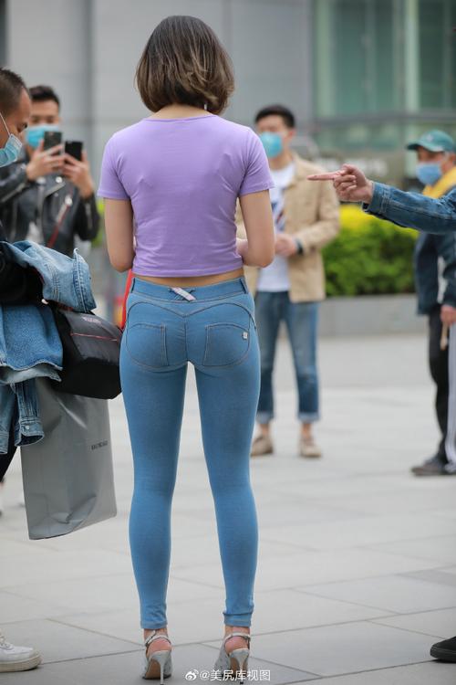 图片[4]-爱笑的短发紧身牛仔裤姑娘J1911 114P12V-7.29GB-蜜桃兔兔
