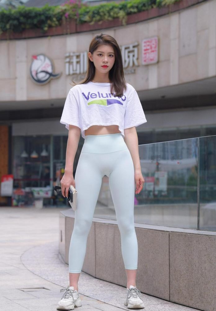 图片[1]-这个瑜伽裤女孩真的很漂亮 J1960 815P1V-28.9GB-蜜桃兔兔