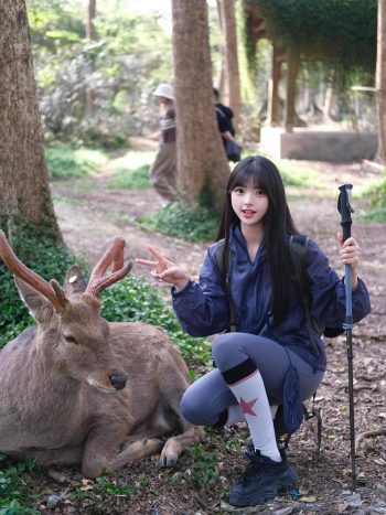 图片[5]-爱爬山的瑜伽裤MM，太甜美了！~-蜜桃兔兔