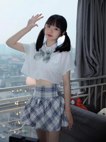图片[6]-网格丝袜的清纯双马尾小姑娘-蜜桃兔兔