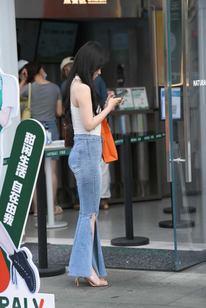 身材绝佳的时尚姐妹花【160P】J4470-蜜桃兔兔