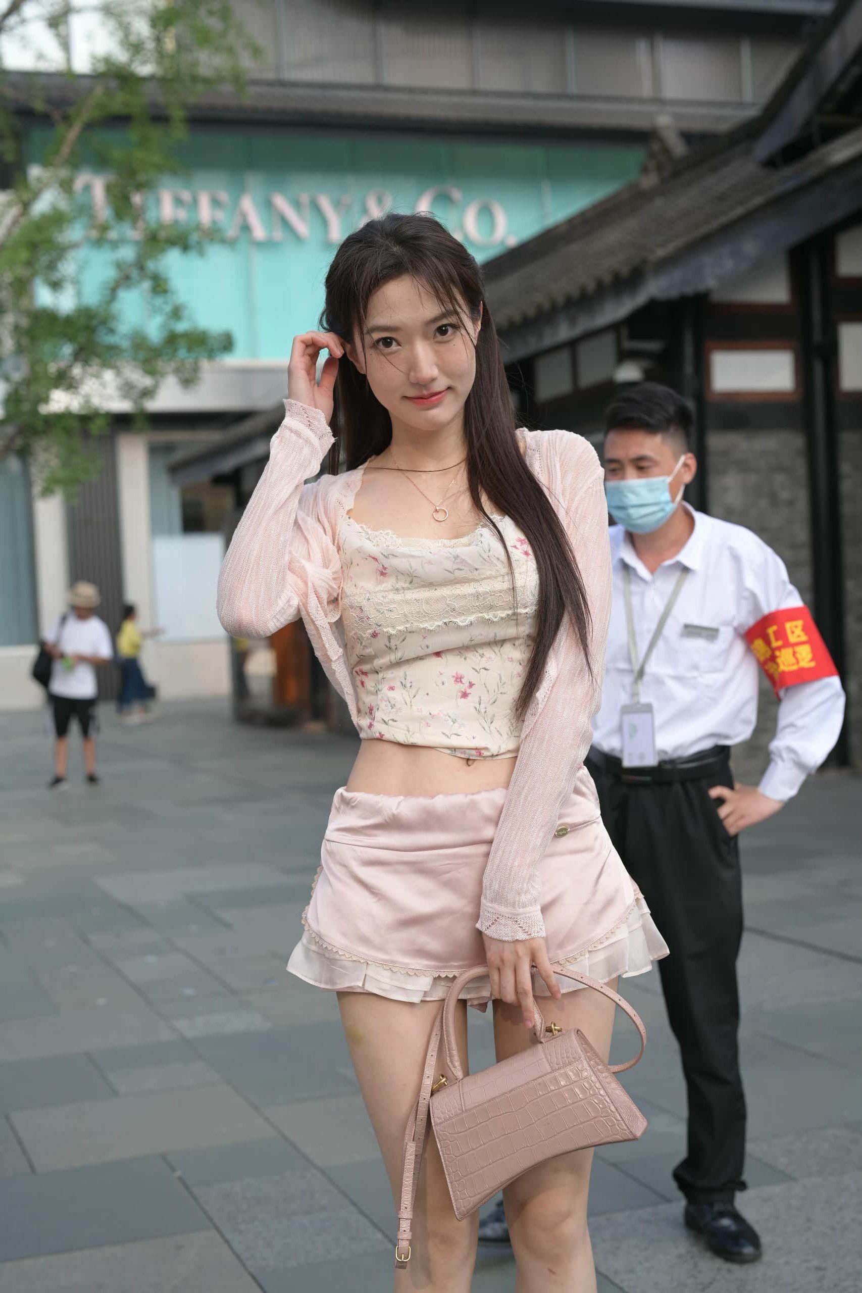 图片[2]-穿蕾丝蛋糕裙的粉色系少女【131P】J7577-蜜桃兔兔