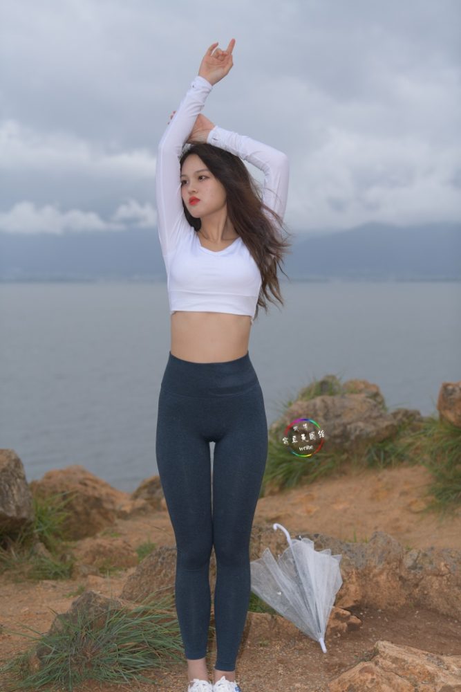 深蓝色瑜伽裤甜美女孩 J1320 514P2V-17.5GB-蜜桃兔兔