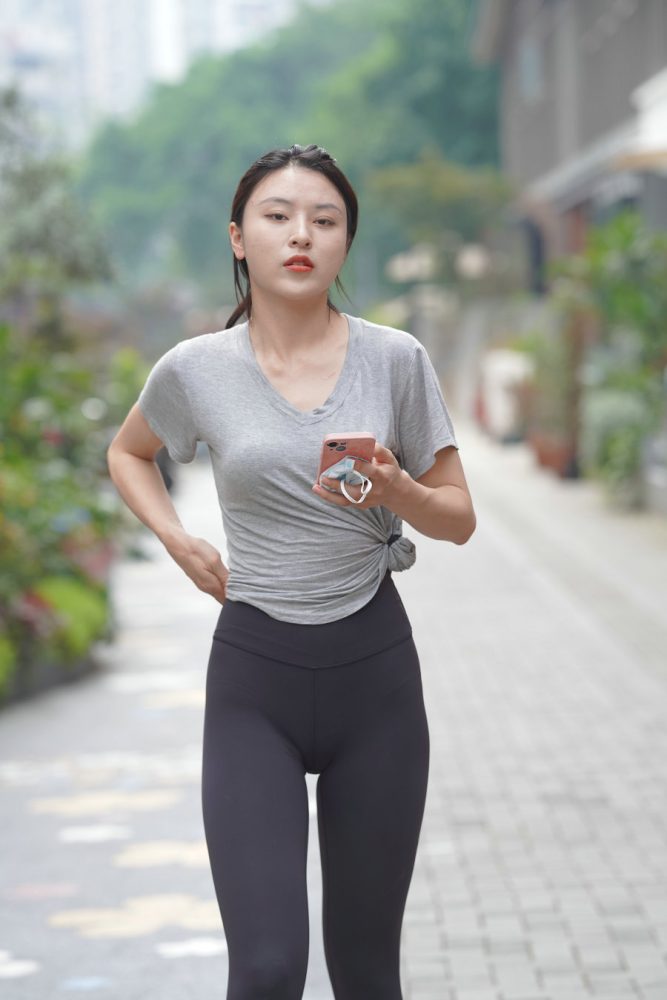 户外运动的瑜伽裤女孩J3008 845P2V-22.9GB-蜜桃兔兔