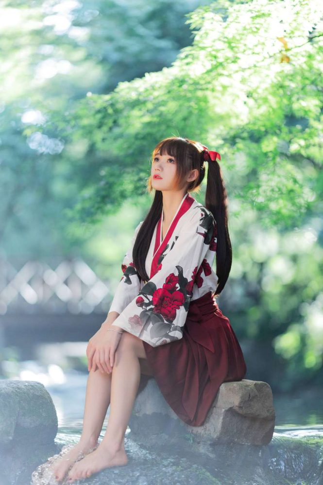 【免费】穿汉服的双马尾女孩【35P】20025-蜜桃兔兔