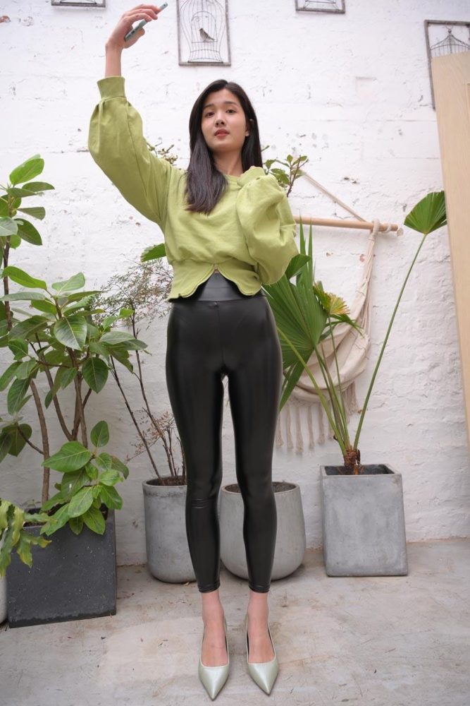 身材很棒的紧身皮裤女孩 J1537 653P1V-19.3GB-蜜桃兔兔