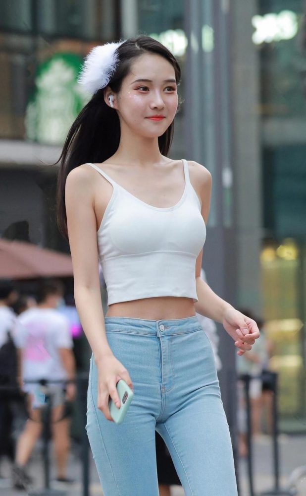 非常漂亮的牛仔裤女孩 J2144 98P1V-1.92GB-蜜桃兔兔